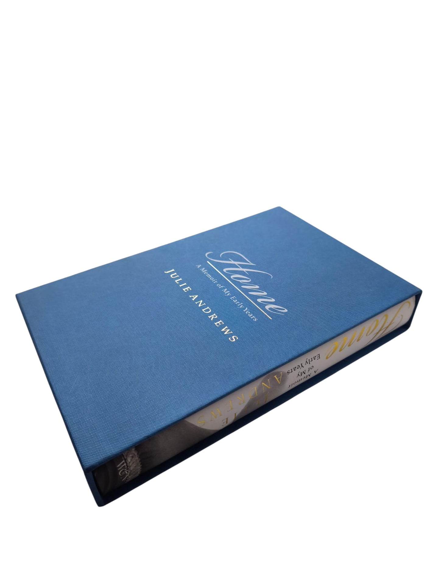 Home : Memoir Of My Early Years SIGNED BY JULIE ANDREWS, RARE, CASED, FIRST EDITION