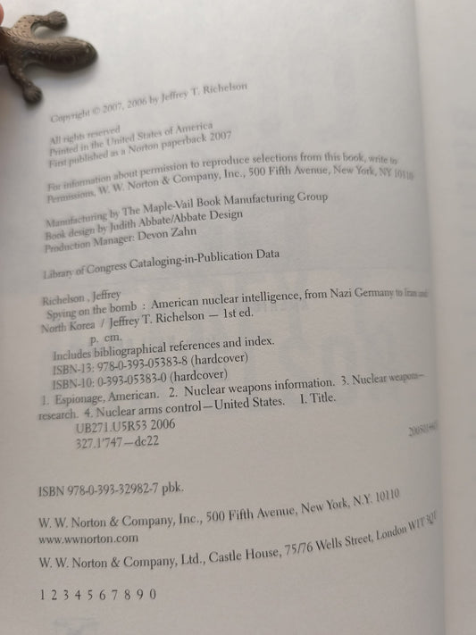 Spying on the Bomb:American Nuclear Intelligence from Nazi Germany to Iran and North Korea FIRST EDITION